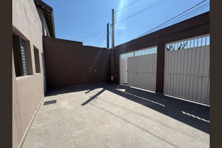 Casa à venda com 59m², 2 quartos e 2 vagasQuintal