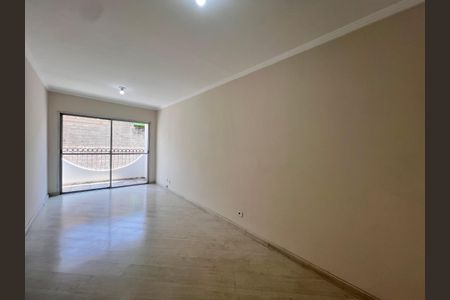Apartamento à venda com 70m², 2 quartos e 1 vaga Apartamento à venda com 70m², 2 quartos e 1 vagaSala