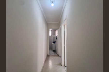 Corredor de apartamento à venda com 2 quartos, 70m² em Vila Zanardi, Guarulhos