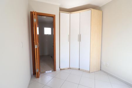 Casa à venda com 109m², 3 quartos e 2 vagasQuarto 1