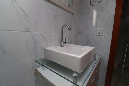 Casa à venda com 109m², 3 quartos e 2 vagasBanheiro 2