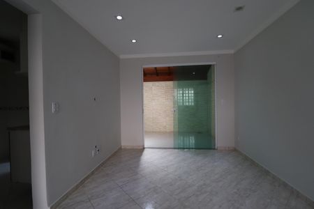 Sala de casa à venda com 3 quartos, 109m² em Vila Metalúrgica, Santo André