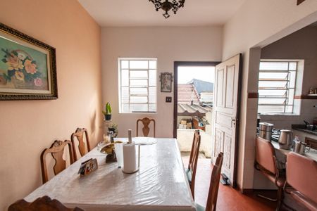 Casa à venda com 351m², 4 quartos e 12 vagas Casa à venda com 351m², 4 quartos e 12 vagasCopa