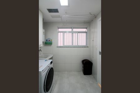 Apartamento à venda com 130m², 3 quartos e 2 vagasÁrea de Serviço