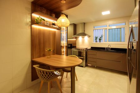 Apartamento à venda com 130m², 3 quartos e 2 vagasCozinha