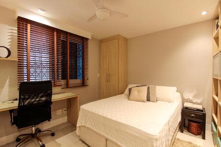 Apartamento à venda com 130m², 3 quartos e 2 vagasQuarto 1