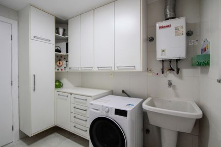 Apartamento à venda com 130m², 3 quartos e 2 vagasÁrea de Serviço