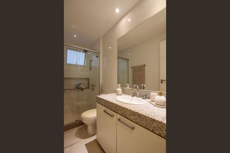 Apartamento à venda com 130m², 3 quartos e 2 vagasBanheiro Social