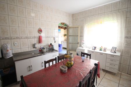 Cozinha de casa à venda com 3 quartos, 140m² em Novo Riacho, Contagem