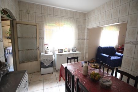 Casa à venda com 140m², 3 quartos e 3 vagasCozinha