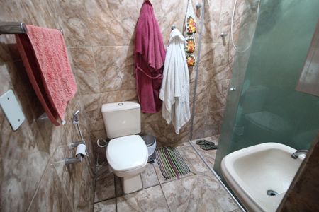 Casa à venda com 140m², 3 quartos e 3 vagasBanheiro