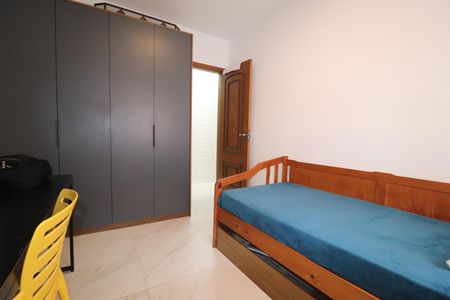 Apartamento à venda com 108m², 3 quartos e 2 vagasQuarto 2