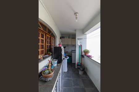 Casa à venda com 135m², 4 quartos e 2 vagas Casa à venda com 135m², 4 quartos e 2 vagasÁrea de Serviço