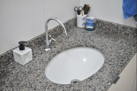 Apartamento à venda com 65m², 3 quartos e 2 vagasBanheiro Social