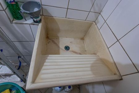 Casa à venda com 160m², 3 quartos e 2 vagas Casa à venda com 160m², 3 quartos e 2 vagasÁrea de serviço