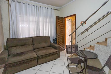 Sala de casa à venda com 3 quartos, 160m² em Casa Grande, Diadema