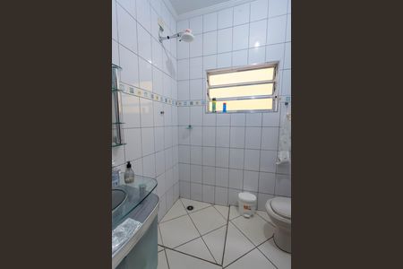 Casa à venda com 160m², 3 quartos e 2 vagas Casa à venda com 160m², 3 quartos e 2 vagasBanheiro 2