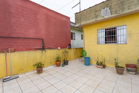 Casa à venda com 160m², 3 quartos e 2 vagas Casa à venda com 160m², 3 quartos e 2 vagasTerraço