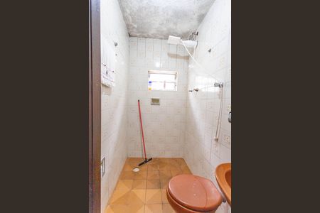 Casa à venda com 160m², 3 quartos e 2 vagas Casa à venda com 160m², 3 quartos e 2 vagasBanheiro 1