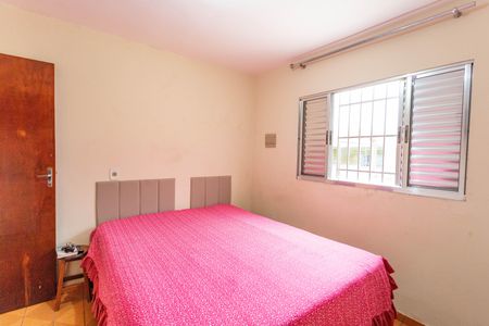 Casa à venda com 160m², 3 quartos e 2 vagas Casa à venda com 160m², 3 quartos e 2 vagasQuarto 1