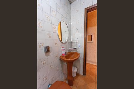 Casa à venda com 160m², 3 quartos e 2 vagas Casa à venda com 160m², 3 quartos e 2 vagasBanheiro 1