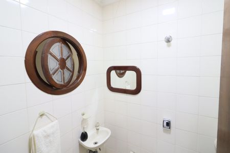 Casa à venda com 375m², 3 quartos e 4 vagasBanheiro