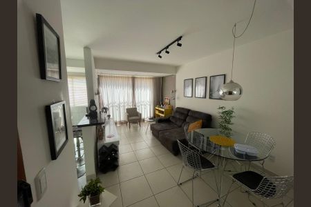 Sala de apartamento para alugar com 2 quartos, 60m² em Jardim Atlântico, Goiânia