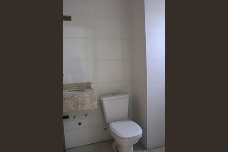 Casa à venda com 105m², 3 quartos e 2 vagasBanheiro da Suíte 2