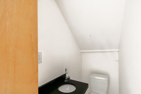 Casa de condomínio à venda com 60m², 2 quartos e 1 vaga Casa de condomínio à venda com 60m², 2 quartos e 1 vagaLavabo