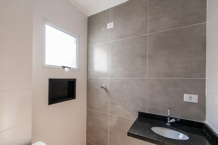 Casa de condomínio à venda com 60m², 2 quartos e 1 vaga Casa de condomínio à venda com 60m², 2 quartos e 1 vagaBanheiro da Suíte 2