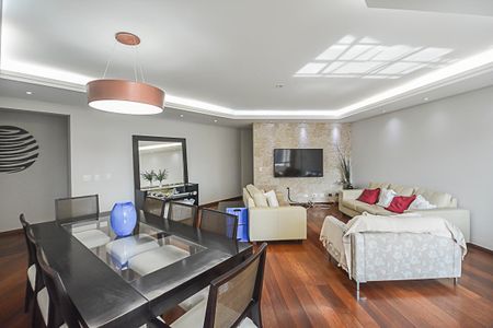 Apartamento à venda com 188m², 4 quartos e 3 vagas Apartamento à venda com 188m², 4 quartos e 3 vagasSala