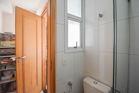 Apartamento à venda com 188m², 4 quartos e 3 vagas Apartamento à venda com 188m², 4 quartos e 3 vagasBanheiro de serviço