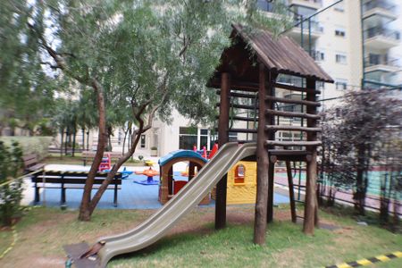 Apartamento para alugar com 68m², 2 quartos e 1 vaga Apartamento para alugar com 68m², 2 quartos e 1 vagaÁrea comum - Playground