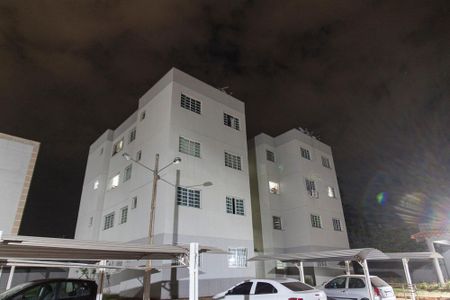 Apartamento para alugar com 46m², 2 quartos e 1 vaga Apartamento para alugar com 46m², 2 quartos e 1 vagaFachada do Bloco