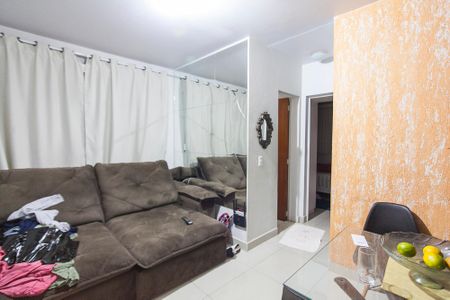 Sala de apartamento para alugar com 2 quartos, 46m² em Chácaras Tubalina E Quartel, Uberlândia