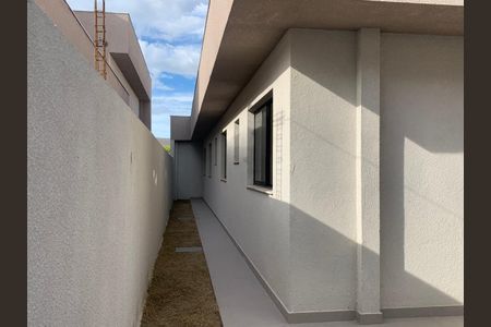 Casa à venda com 260m², 3 quartos e 2 vagasÁrea privativa