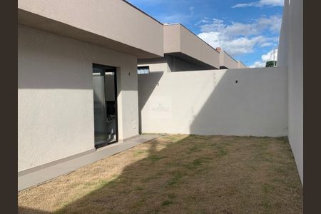 Casa à venda com 260m², 3 quartos e 2 vagasÁrea privativa