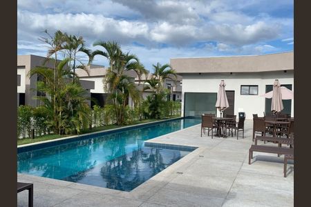 Casa à venda com 260m², 3 quartos e 2 vagasPiscina