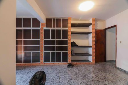 Casa para alugar com 180m², 4 quartos e 2 vagasQuarto 3 - Suíte