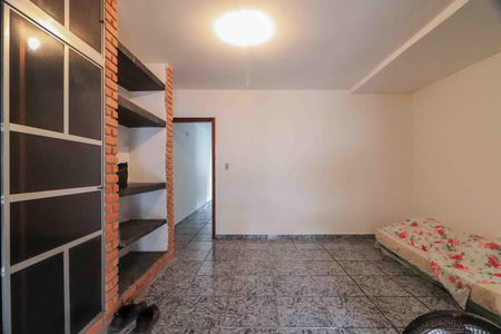 Casa para alugar com 180m², 4 quartos e 2 vagasQuarto 3 - Suíte