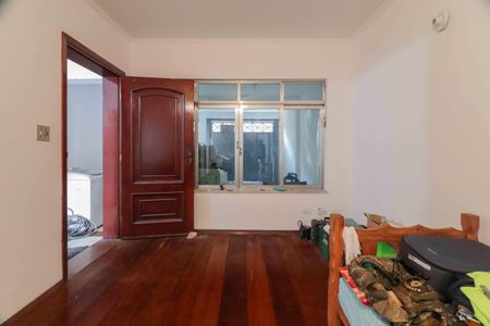 Casa para alugar com 180m², 4 quartos e 2 vagasSala