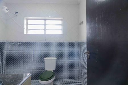 Casa para alugar com 180m², 4 quartos e 2 vagasBanheiro Social