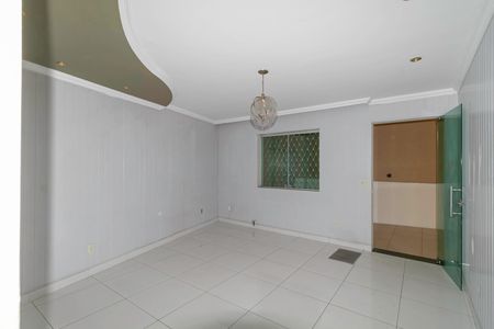 Sala de casa para alugar com 4 quartos, 200m² em São Januário (justinópolis), Ribeirão das Neves