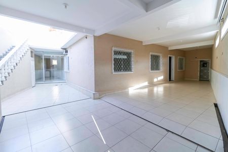 Casa para alugar com 200m², 4 quartos e 3 vagasEntrada