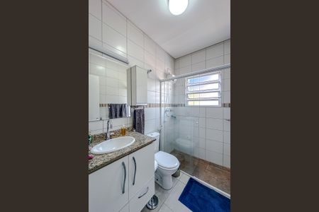 Casa à venda com 135m², 3 quartos e 2 vagasBanheiro