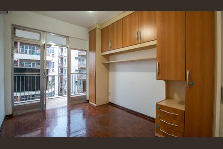 Apartamento à venda com 120m², 3 quartos e 2 vagasQuarto 2