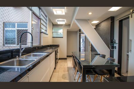 Apartamento à venda com 120m², 3 quartos e 2 vagasCozinha