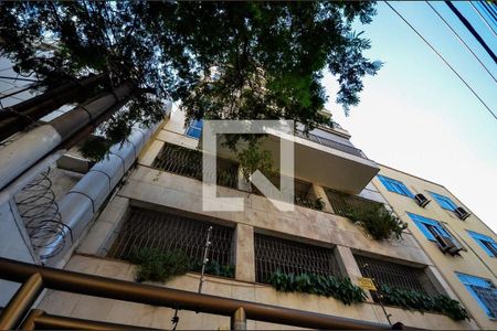 Apartamento à venda com 120m², 3 quartos e 2 vagasFachada