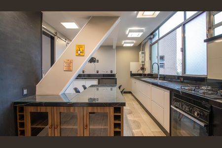 Apartamento à venda com 120m², 3 quartos e 2 vagasCozinha