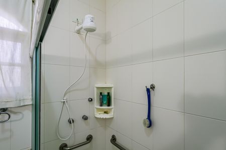 Casa à venda com 224m², 3 quartos e 3 vagas Casa à venda com 224m², 3 quartos e 3 vagasBanheiro social